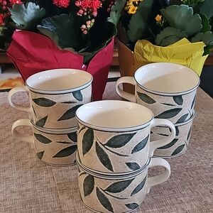 Set Of 6 Mikasa INTAGLIO Leaf Pattern Mugs / Tea Cup in Green and Cream